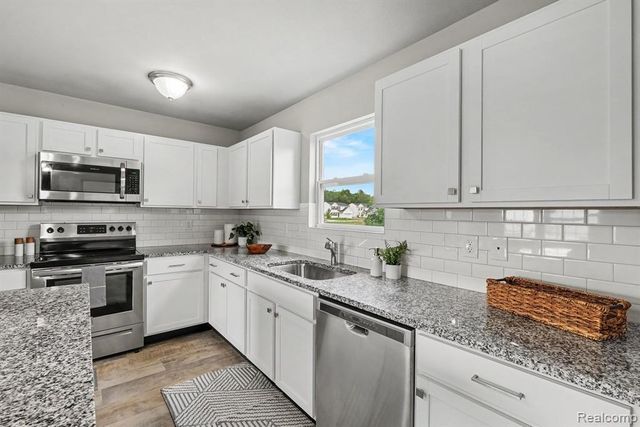 10880 Constant Drive, Allendale, MI 49401