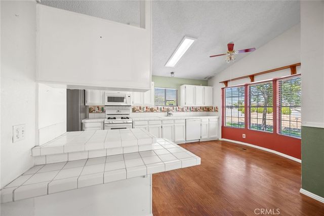 2892 Peach Tree, Hemet, CA 92545