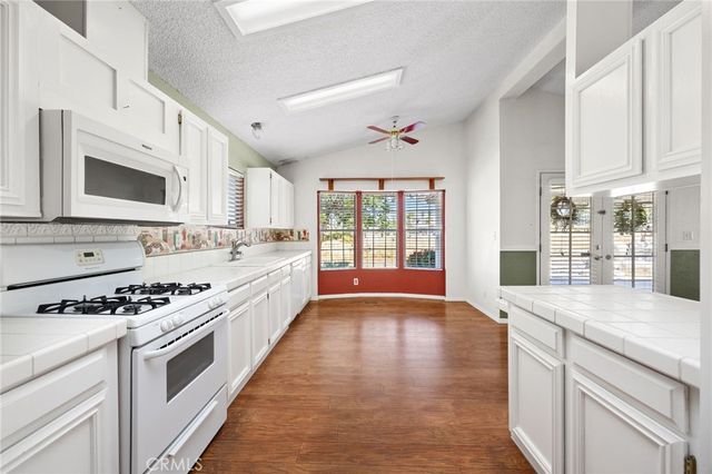 2892 Peach Tree, Hemet, CA 92545