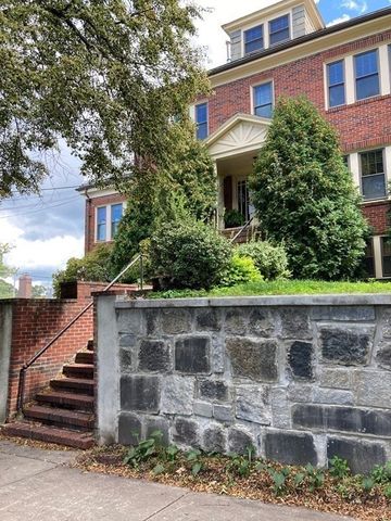 6 Highland Ave 1, Arlington, MA 02476