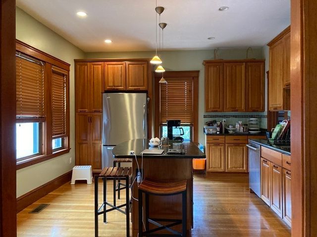 6 Highland Ave 1, Arlington, MA 02476