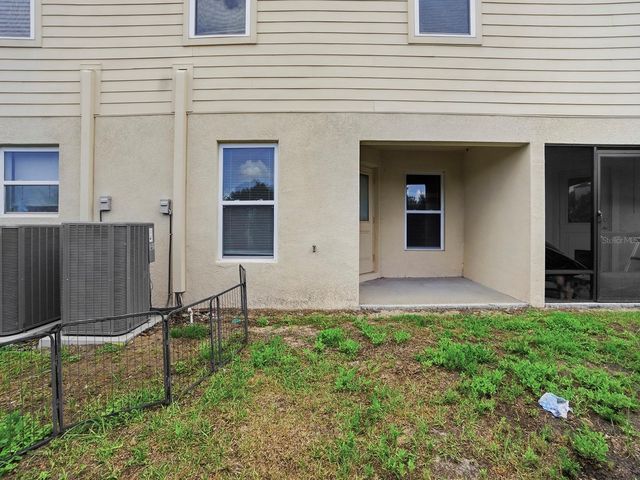 1730 WYNFORD CIRCLE, Tavares, FL 32778