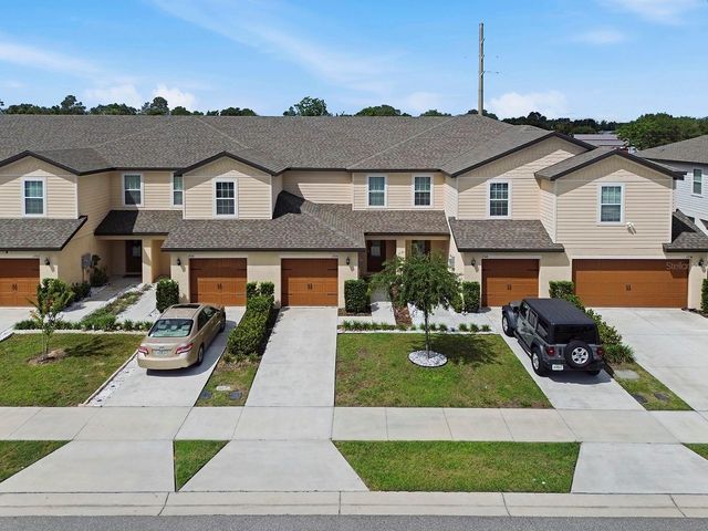 1730 WYNFORD CIRCLE, Tavares, FL 32778