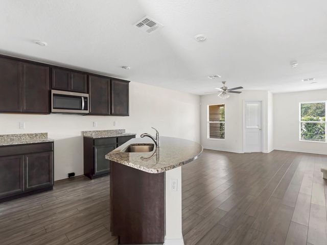 1730 WYNFORD CIRCLE, Tavares, FL 32778