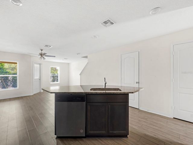 1730 WYNFORD CIRCLE, Tavares, FL 32778