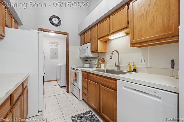 1405 Harbour Boulevard 151, Trenton, MI 48183