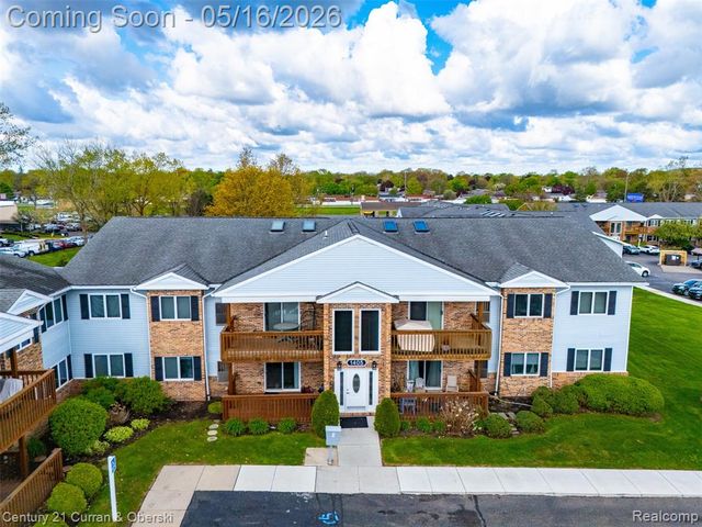 1405 Harbour Boulevard 151, Trenton, MI 48183