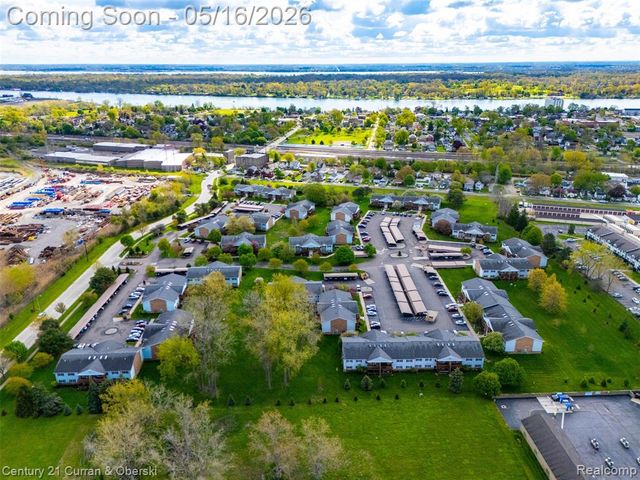 1405 Harbour Boulevard 151, Trenton, MI 48183