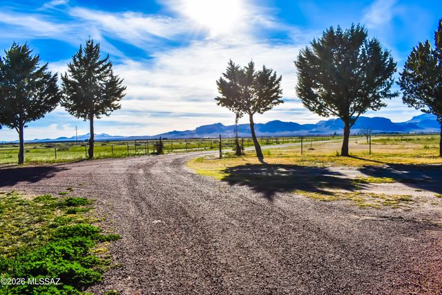 3760 W Valley View Lane, Willcox, AZ 85643