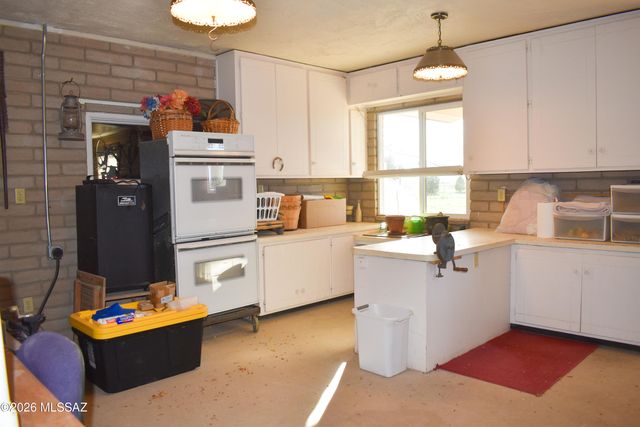 3760 W Valley View Lane, Willcox, AZ 85643