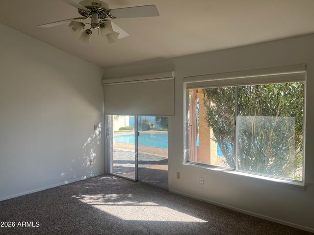 3721 S HAWTHORN Drive, Chandler, AZ 85248