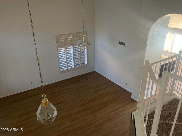 3721 S HAWTHORN Drive, Chandler, AZ 85248