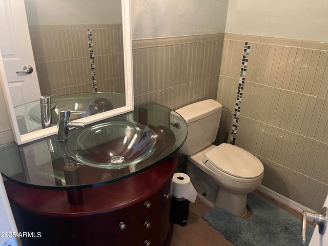 3721 S HAWTHORN Drive, Chandler, AZ 85248