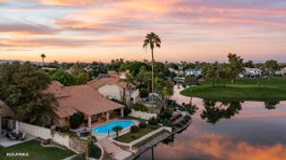 3721 S HAWTHORN Drive, Chandler, AZ 85248