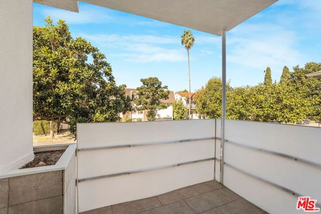 248 S Doheny Drive 6, Beverly Hills, CA 90211