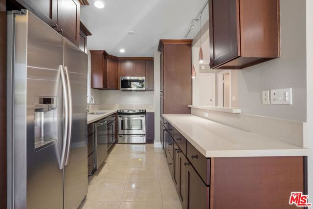 248 S Doheny Drive 6, Beverly Hills, CA 90211