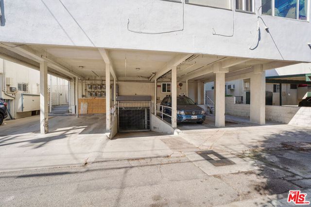 248 S Doheny Drive 6, Beverly Hills, CA 90211