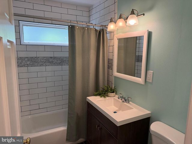 2637 N GREENBRIER ST, Arlington, VA 22207