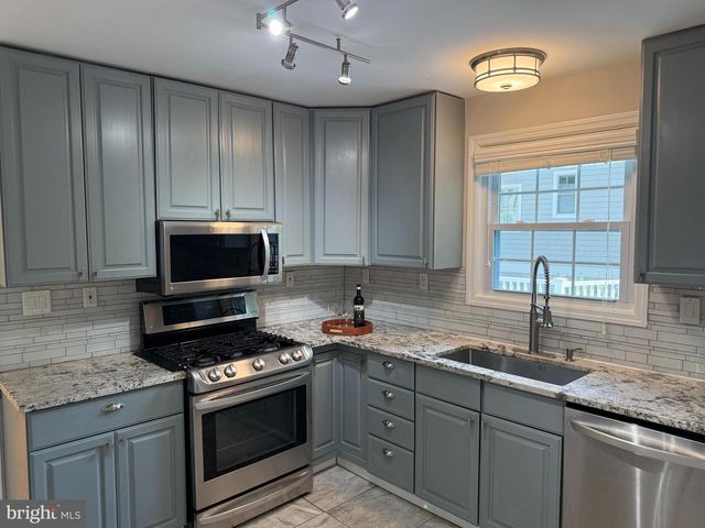 2637 N GREENBRIER ST, Arlington, VA 22207