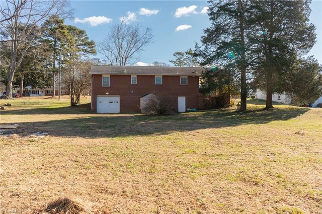 5021 Selena Street, Winston-salem, NC 27106