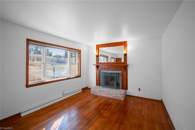 5021 Selena Street, Winston-salem, NC 27106