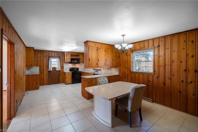 5021 Selena Street, Winston-salem, NC 27106