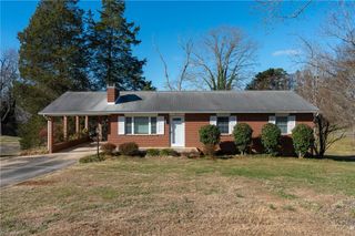 5021 Selena Street, Winston-salem, NC 27106