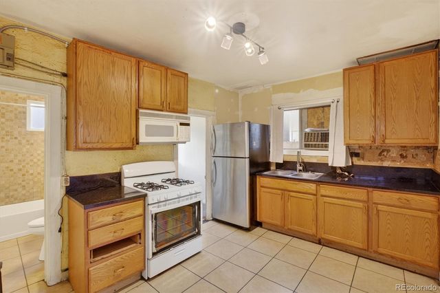 945 Lipan Street, Denver, CO 80204