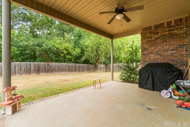 75 Huntington Court, Austin, AR 72007