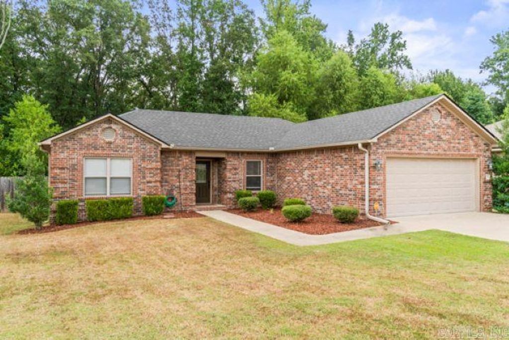 75 Huntington Court, Austin, AR 72007