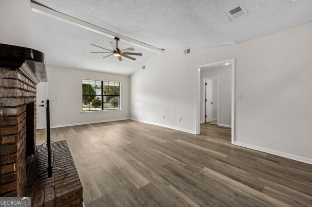 106 Meadow Court, Kingsland, GA 31548