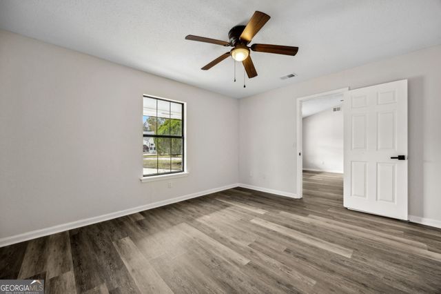 106 Meadow Court, Kingsland, GA 31548