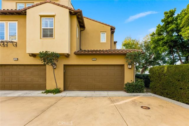 21245 Alanis, Huntington Beach, CA 92648