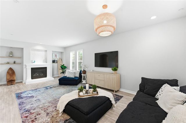 21245 Alanis, Huntington Beach, CA 92648