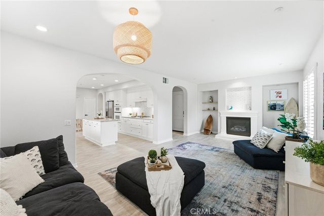 21245 Alanis, Huntington Beach, CA 92648