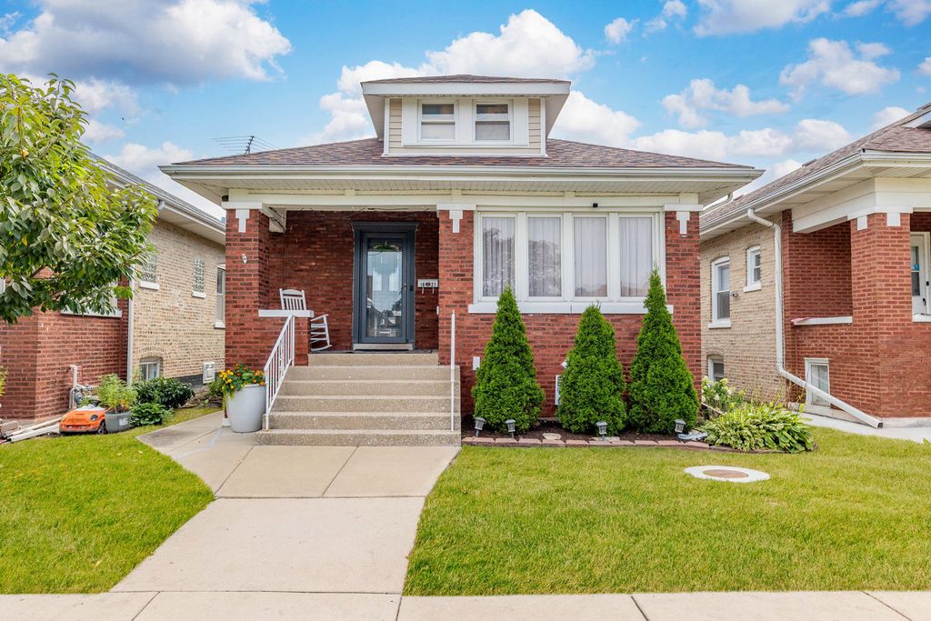 1621 S 60th Court, Cicero, IL 60804