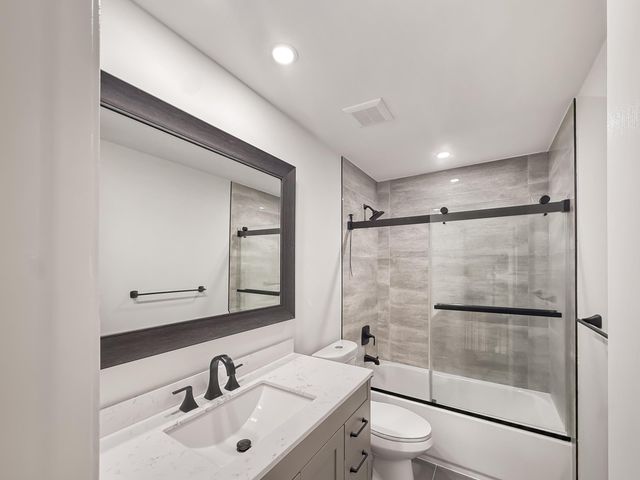 2700 S Oakland Forest Drive 305, Oakland Park, FL 33309