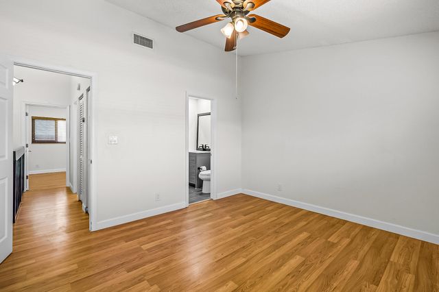 2700 S Oakland Forest Drive 305, Oakland Park, FL 33309