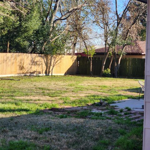 1206 N Commerce Street, Baytown, TX 77520