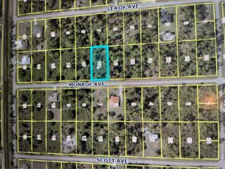 811 MONROE AVENUE, Lehigh Acres, FL 33972