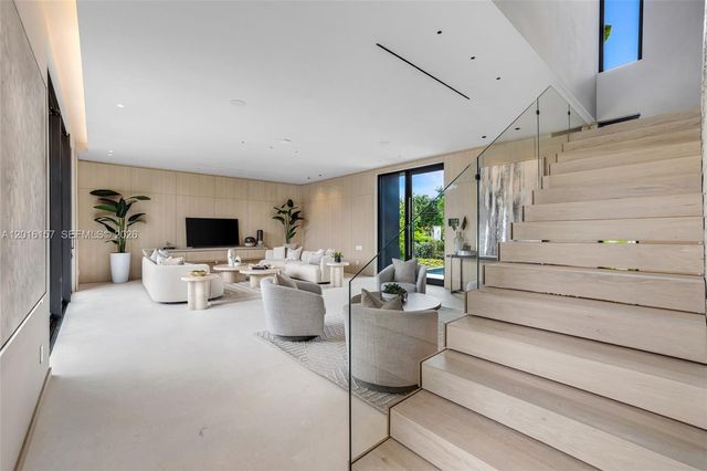 4550 N Jefferson Ave, Miami Beach, FL 33140