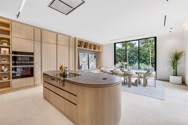4550 N Jefferson Ave, Miami Beach, FL 33140
