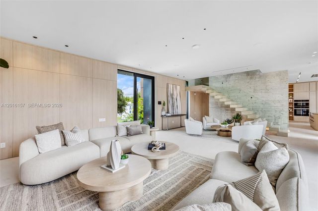4550 N Jefferson Ave, Miami Beach, FL 33140