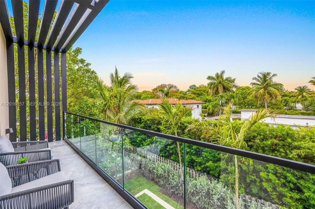 4550 N Jefferson Ave, Miami Beach, FL 33140
