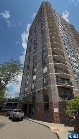 770 Anderson Avenue 20F, Cliffside Park, NJ 07010