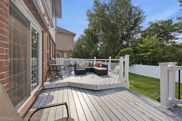 26643 Carly Drive, Brownstown Charter Township, MI 48174