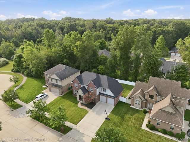 26643 Carly Drive, Brownstown Charter Township, MI 48174
