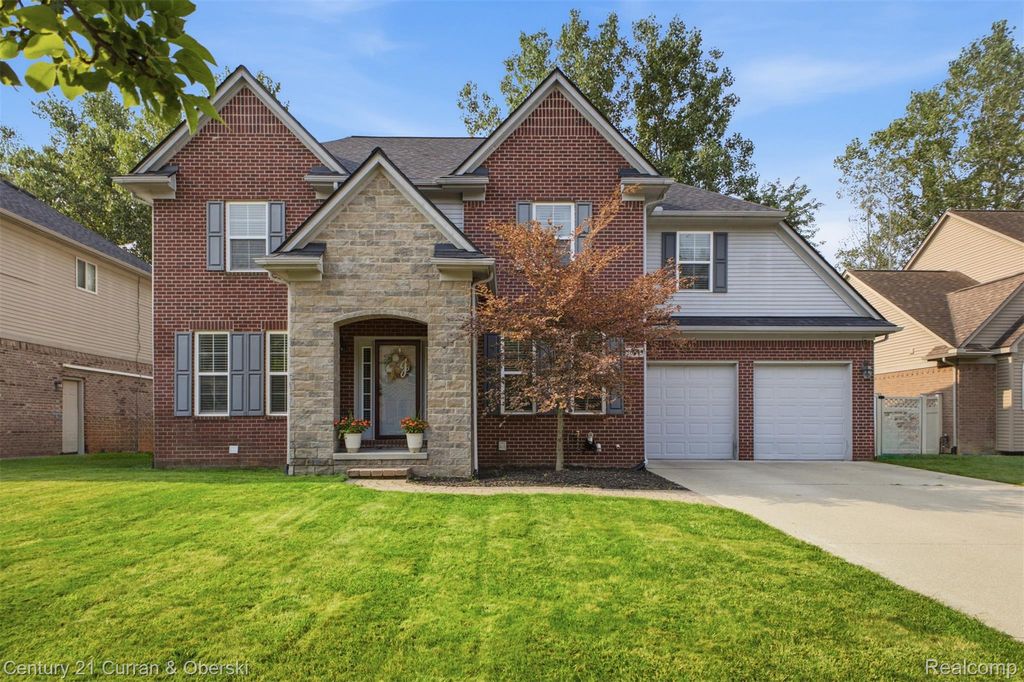 26643 Carly Drive, Brownstown Charter Township, MI 48174