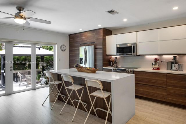 1437 Baracoa Ave, Coral Gables, FL 33146