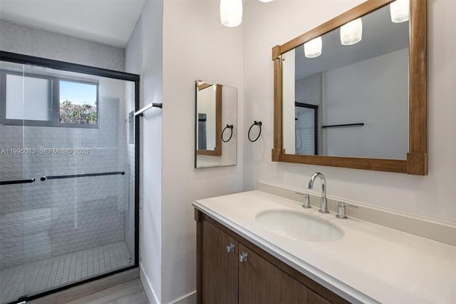 1437 Baracoa Ave, Coral Gables, FL 33146